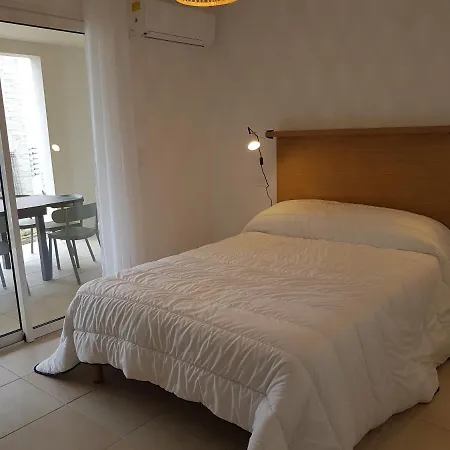 Bravone 135- T4- Piscine En Residence- Pieds Dans L'eau- Clim-wifi 아파트 *