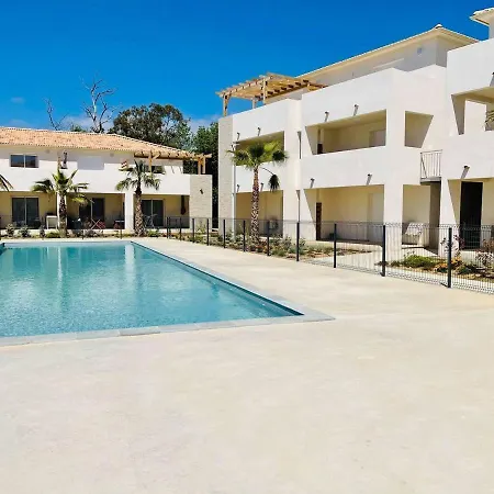 Bravone 135- T4- Piscine En Residence- Pieds Dans L'eau- Clim-wifi *